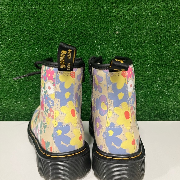 Dr. Martens Floral Girls Size 13 - Picture 4 of 4